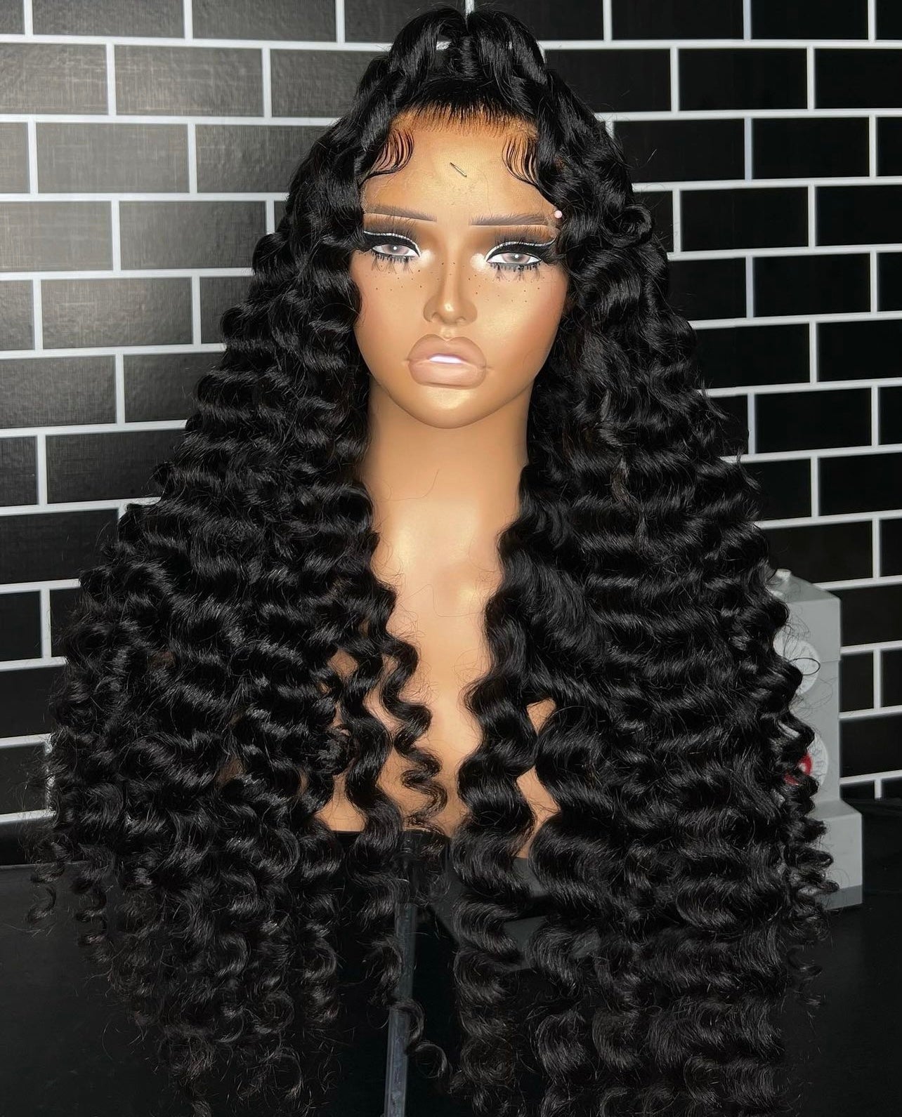 ZURI wig